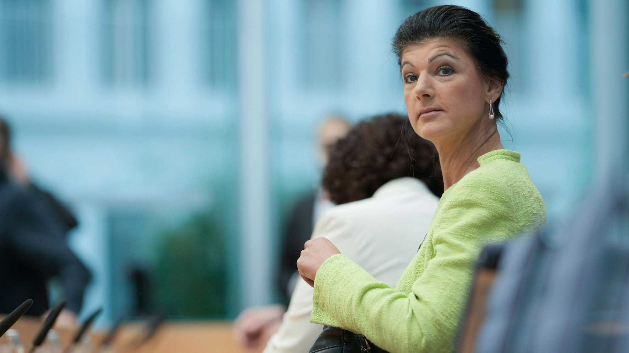 Die frühere Linken-Politikerin Sahra Wagenknecht hat am Montag, 23. Oktober, ihre neue Partei vorgestellt, das „Büdnis Sahra Wagenknecht“. Das Foto zeigt sie auf der Bundepressekonferenz.
