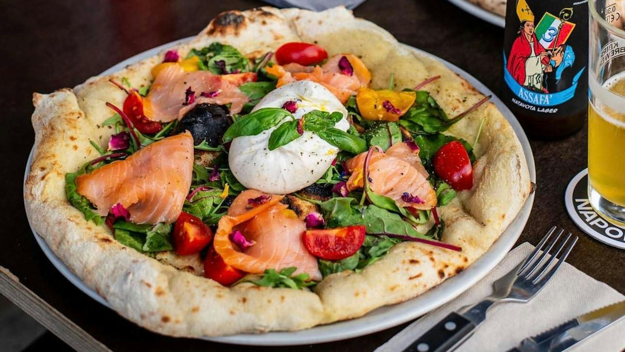 Pizza der Pizzeria Nennillo.