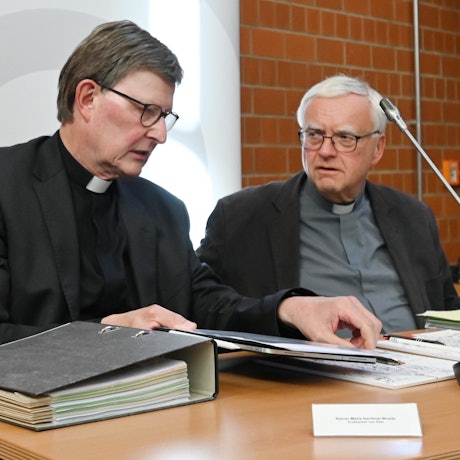 Der Kölner Kardinal Rainer Woelki (links) und der Berliner Erzbischof Heiner Koch, bis 2015 Bischof von Dresden-Meißen