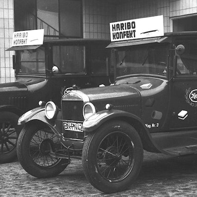 So sahen die ersten Lieferfahrzeuge des Süßigkeitenherstellers Haribo aus – natürlich mit Bonner Kennzeichen.