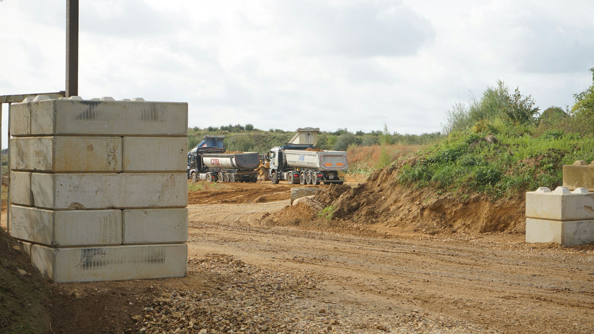 Die zweite Zufahrt zur Kiesgrube, fotografiert am 12. Oktober.