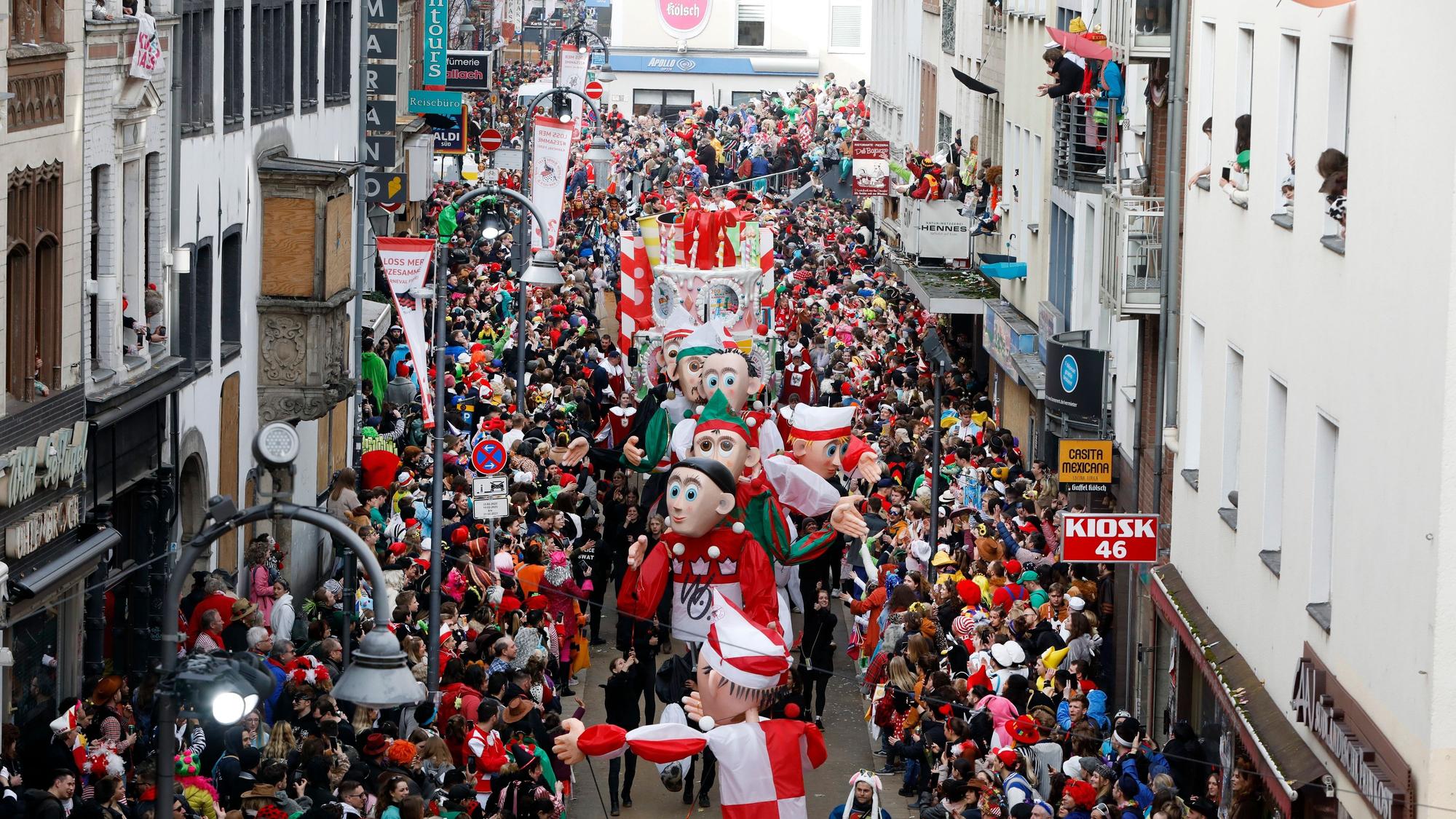 Rosenmontag 2023: Zugende an der Severinstraße. (Symbolbild)