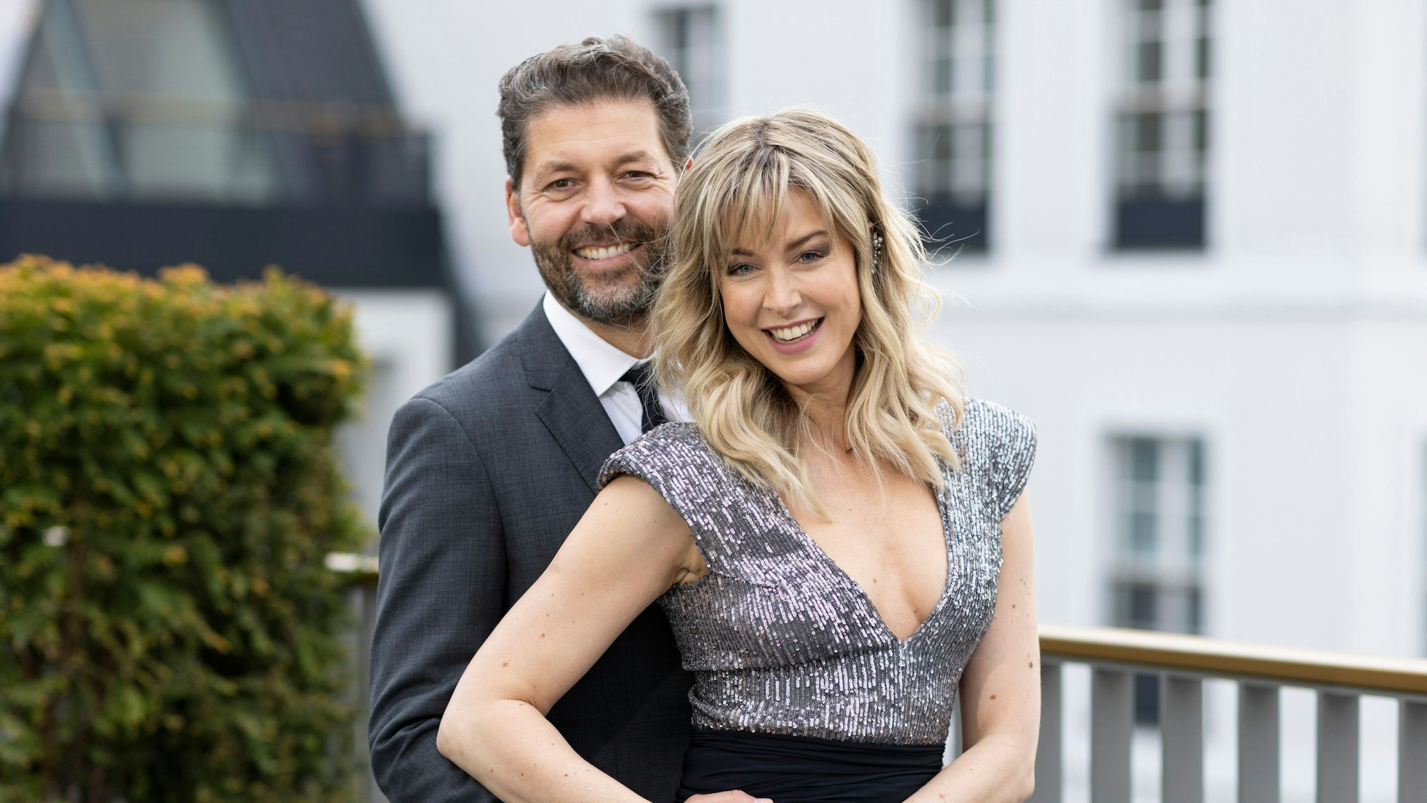 „GZSZ“-Schauspielerin Nina Ensmann und ihr Lebensgefährte Marc Demmig erwarten Nachwuchs.