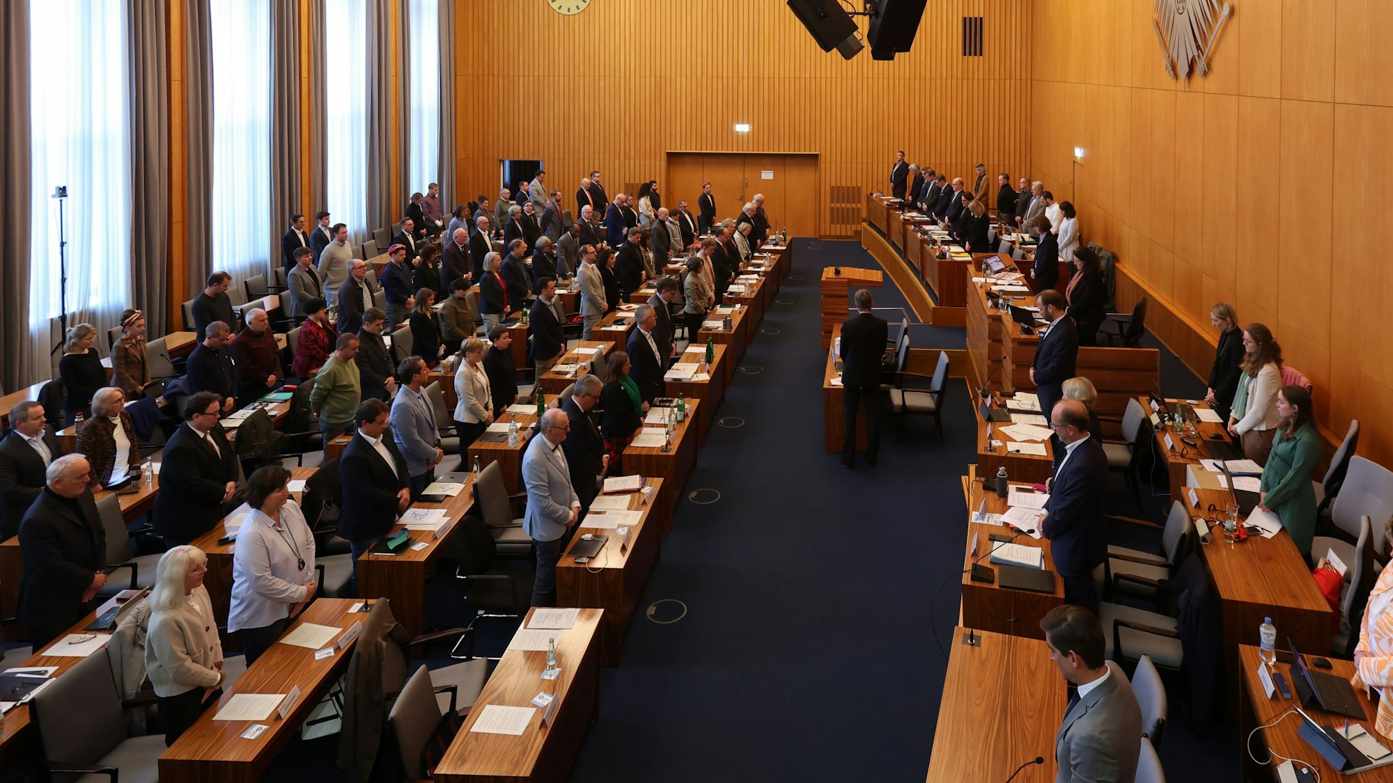 Schweigeminute vor Eröffnung der Stadtratssitzung am Donnerstag.