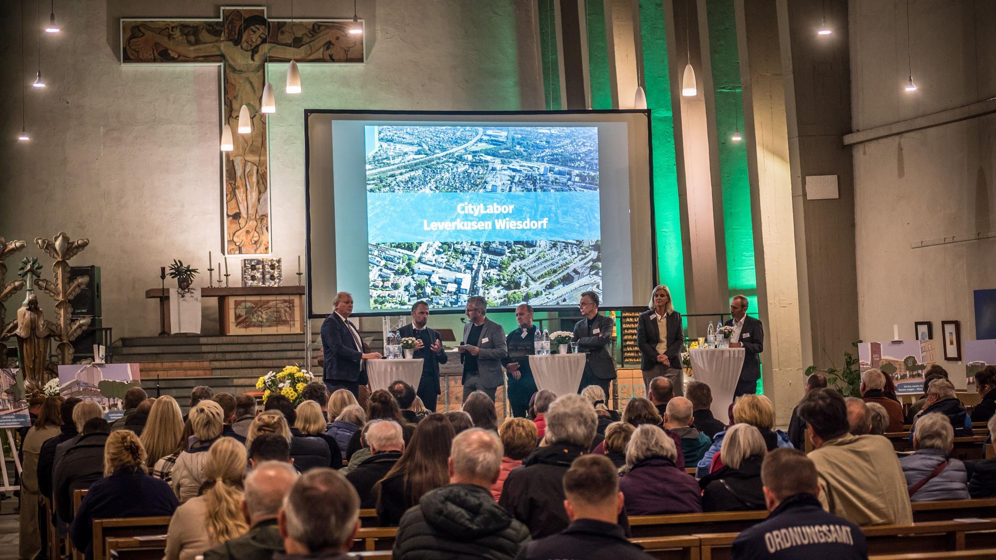 Herz Jesu „City-Labor“ etwa 120 Interessierte waren gekommen.