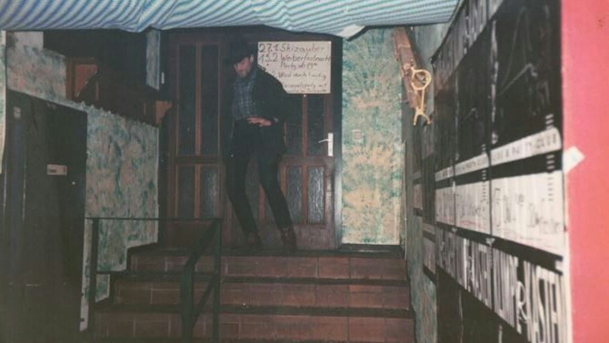 Ein Uralt-Bild (entstanden zwischen 1997 und 1998) aus der Discothek „Klimperkasten“ in Engelskirchen.