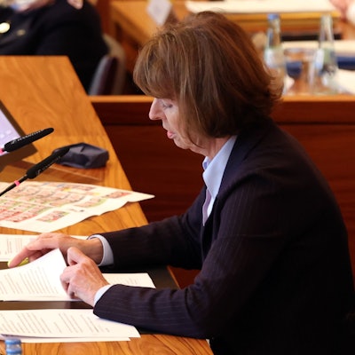 Henriette Reker bei einer Ratssitzung