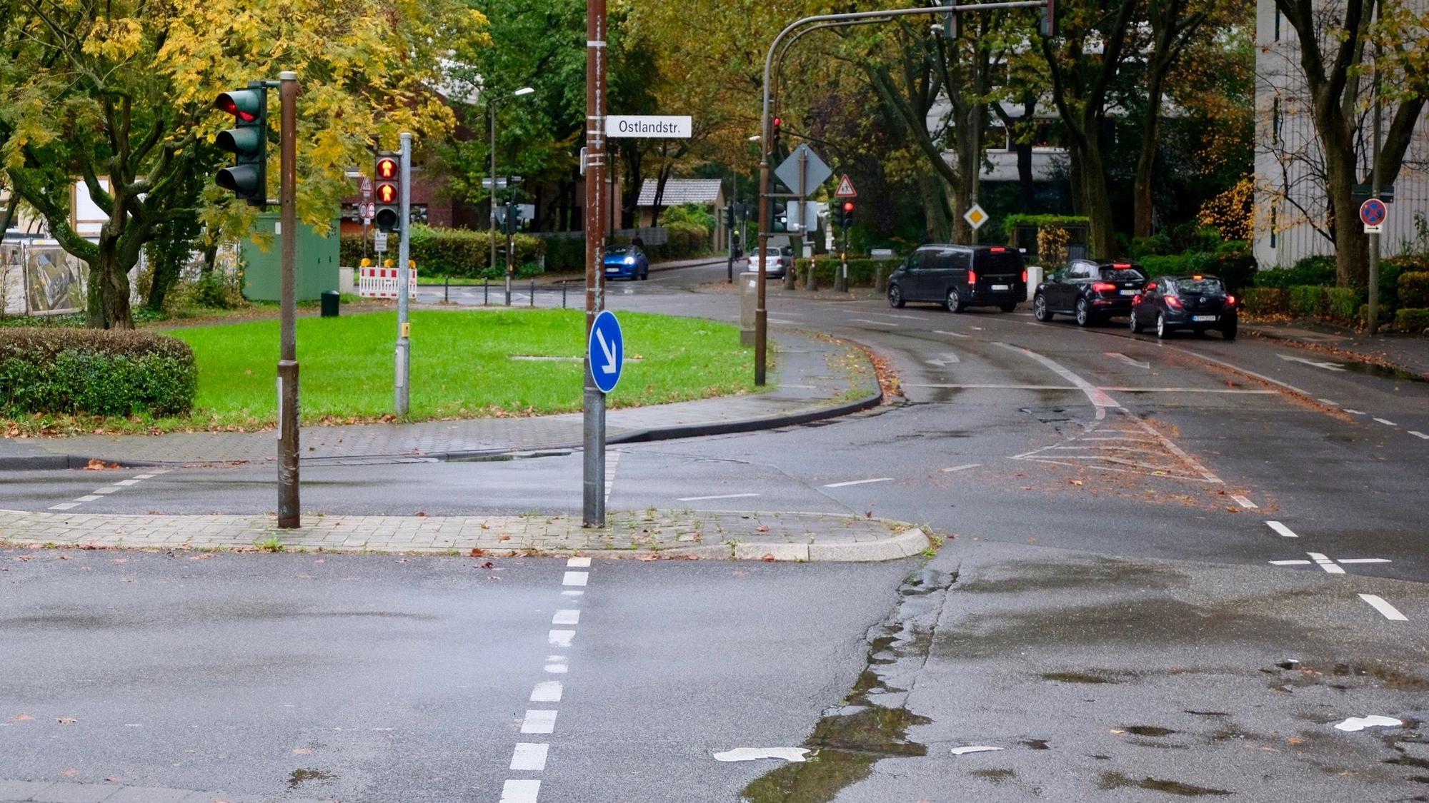 Das Straßenschild an der Ostlandstraße in Weiden.