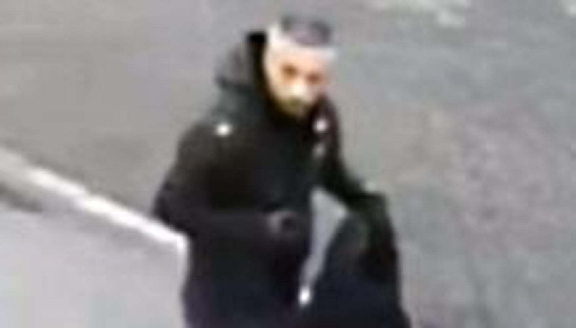 Fahndung Polizei schwerer Raub Kerpen https://polizei.nrw/fahndung/118472