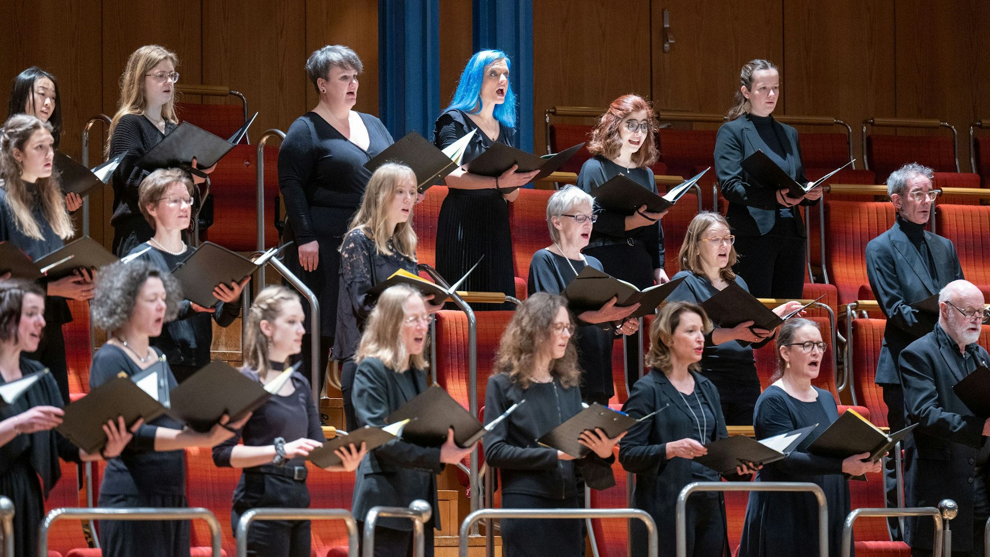 09.01.2022, Köln: Sänger des Chors Kölner Kurrende in der Philharmonie. Foto: Uwe Weiser