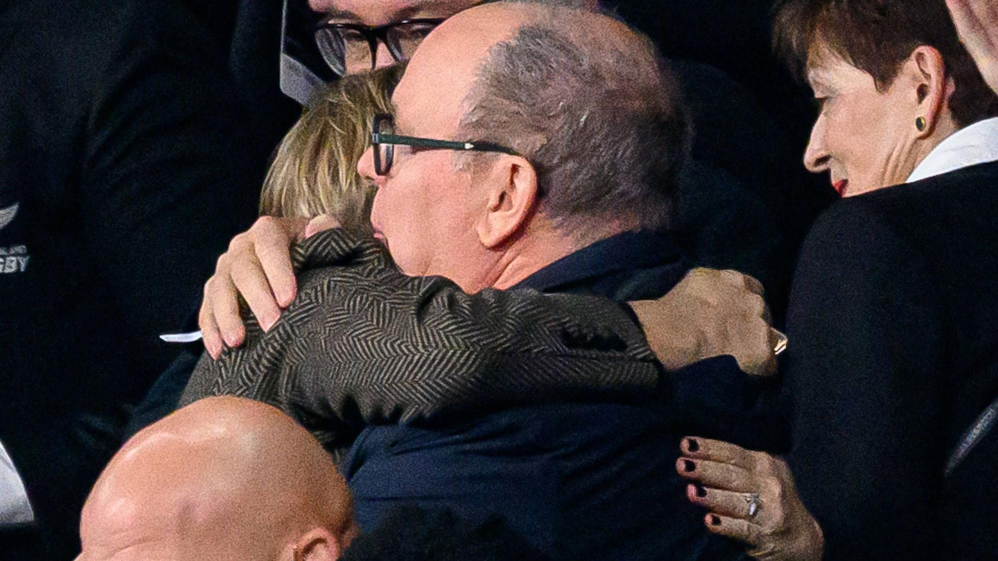 Charlène von Monaco und Fürst Albert beim Finale der Rugby-WM in Paris.