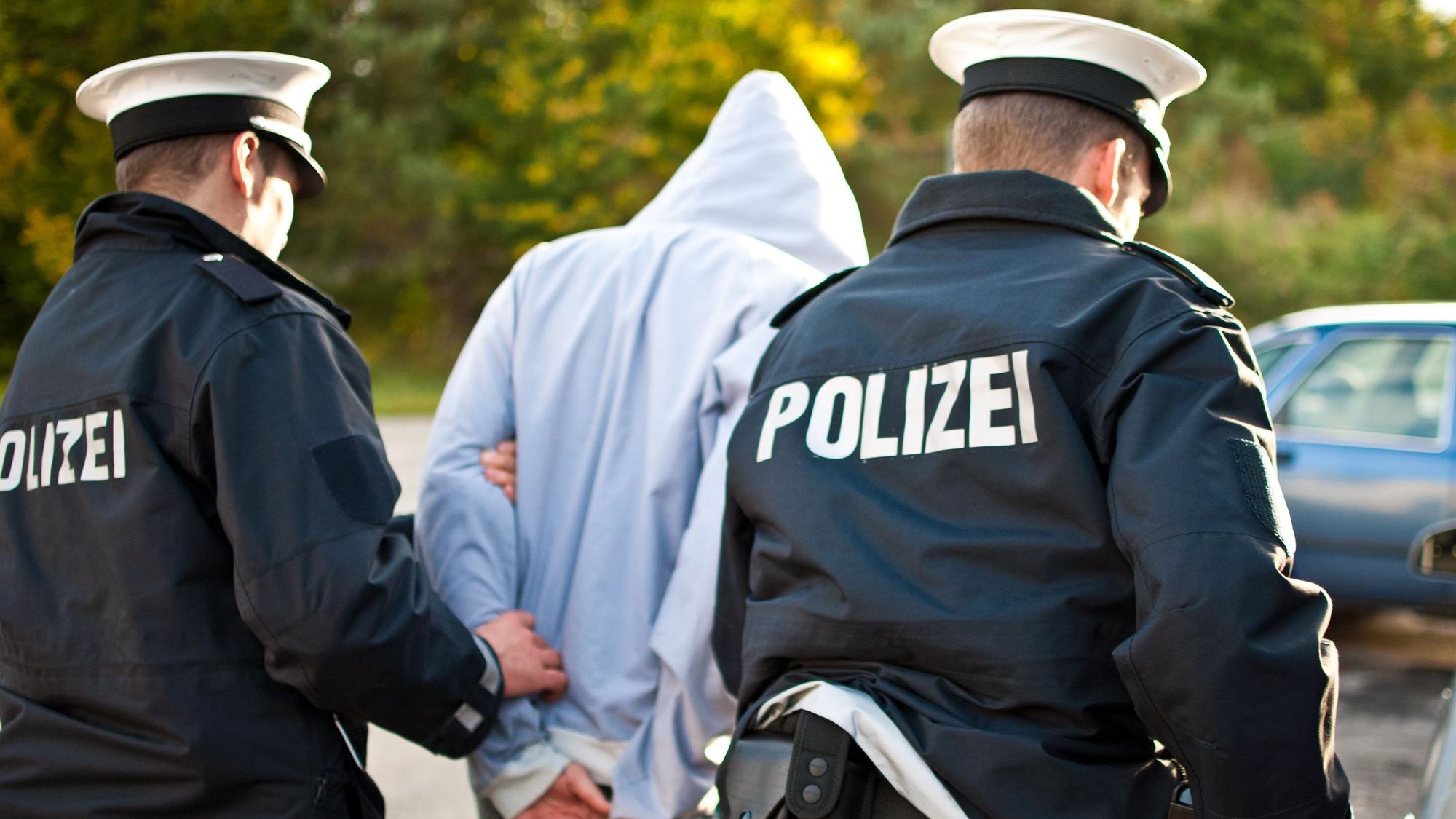 Nach einem Polizeieinsatz verstarb ein Mann in Köln-Bickendorf.