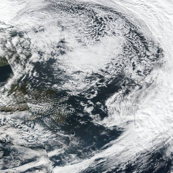 Das Sturmtief Ciarán bildet sich vor der Ostküste Kanadas und zieht in den kommenden Tagen Richtung Westeuropa. Meteorologen erwarten heftige Orkanböen und starke Regenfälle – auch in Deutschland.