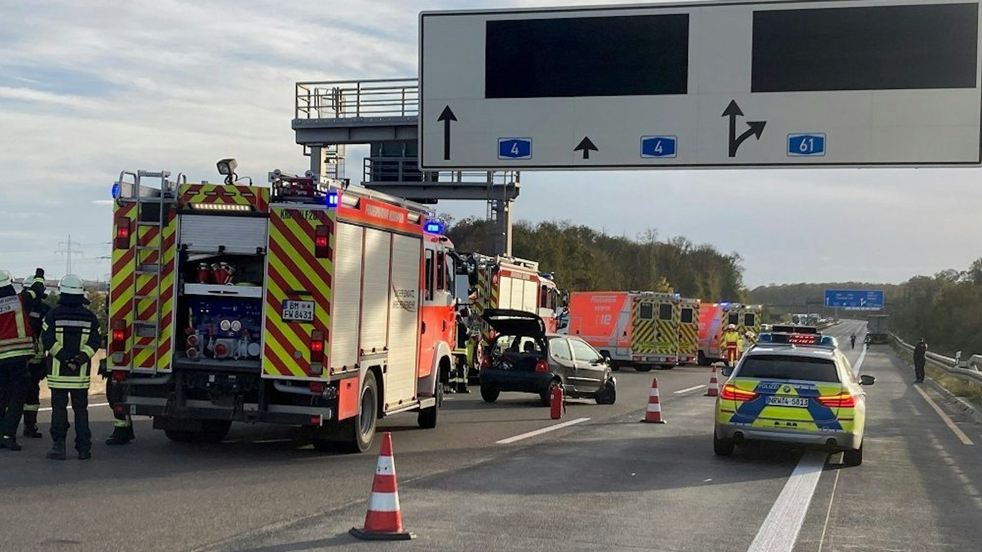 Unfall A4 vor Kreuz Kerpen 30102023