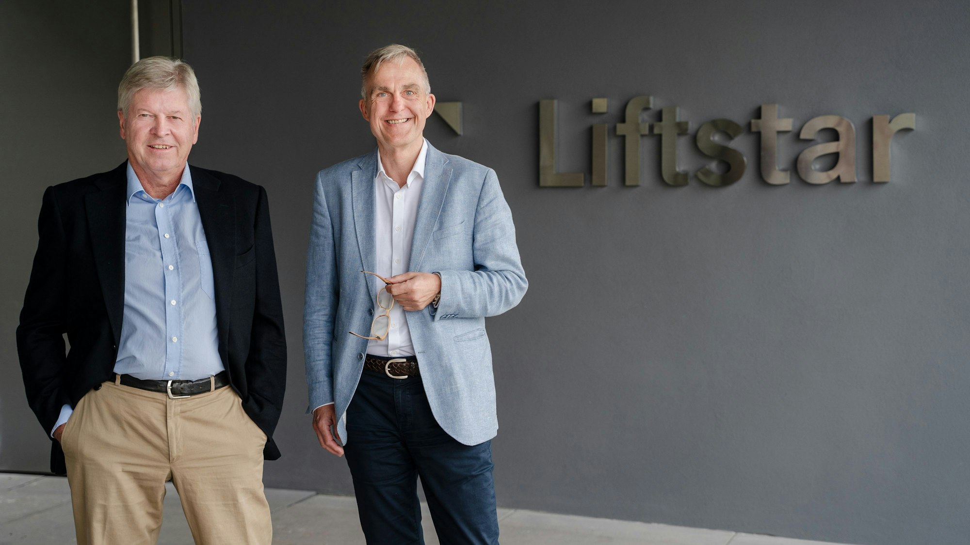 Stefan Seick (links), geschäftsführender Gesellschafter der Liftstar Gruppe (Lifta Treppenlift) und Teil der Gründerfamilie in der vierten Generation, und Hartmut Bulling, Geschäftsführer der Liftstar Gruppe
Kölner Unternehmen