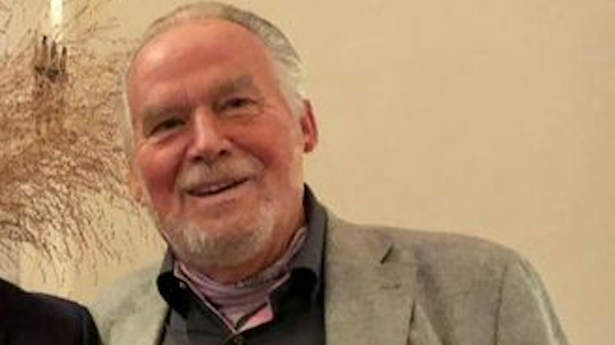 Zu sehen ist Dieter H. A. Gerhards.