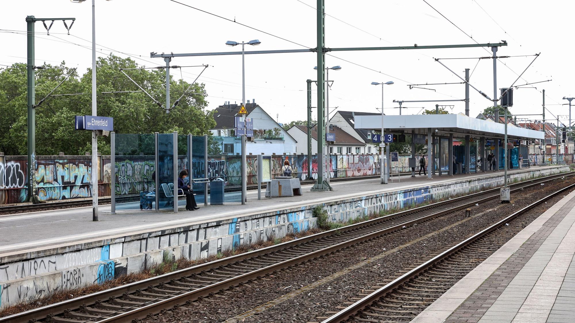 Der Bahnhof Ehrenfeld (Archivfoto) wurde Montagfrüh (1. Juni) wegen eines Notarzteinsatzes gesperrt.