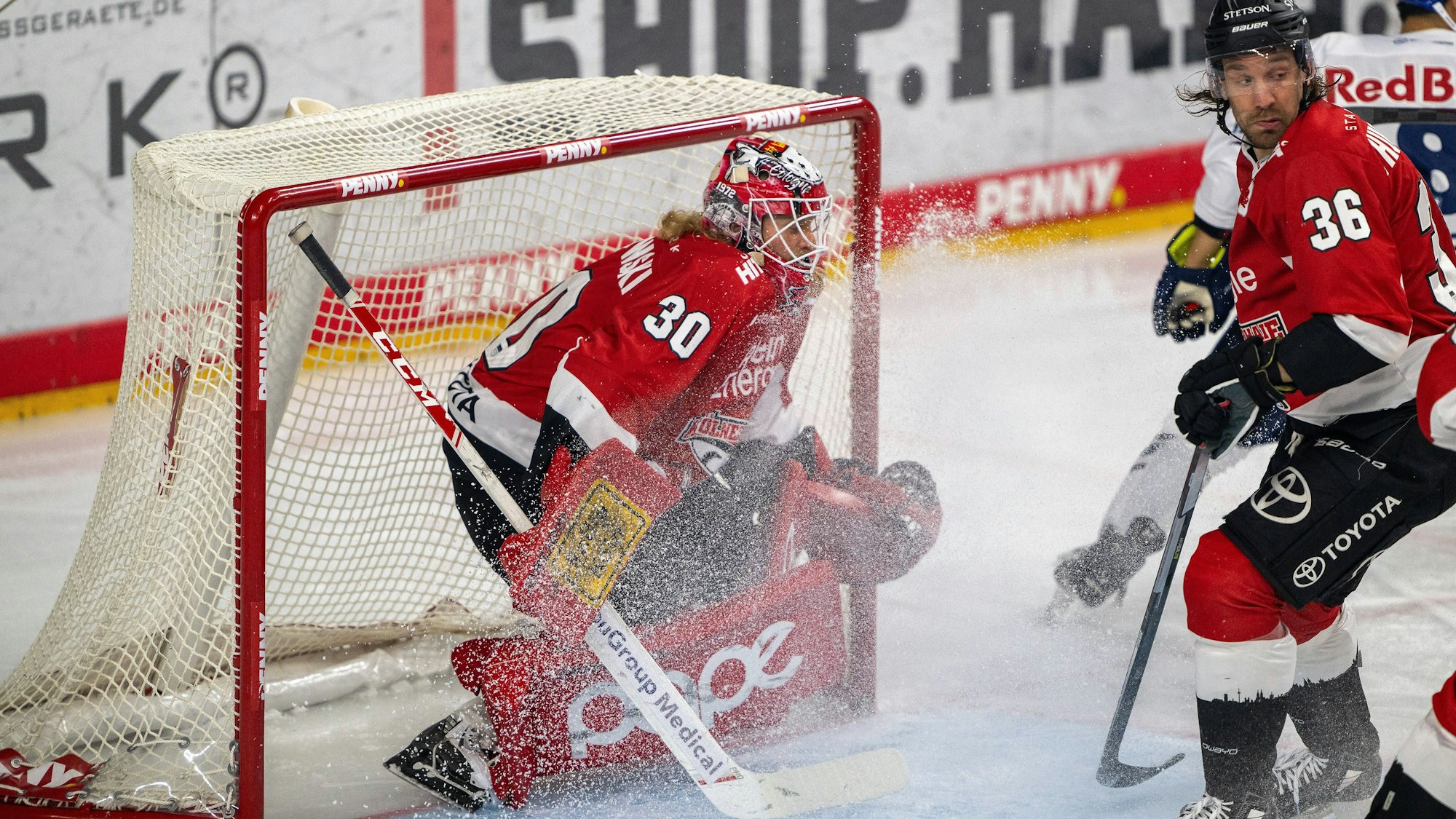 Haie-Torhüter Mirko Pantkowski kann in der laufenden Saison noch nicht überzeugen.