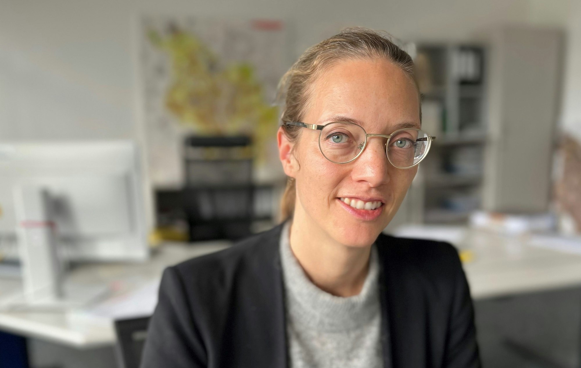 Porträtfoto von Eva Herr, Leiterin des Stadtplanungsamtes der Stadt Köln