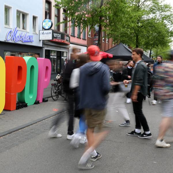 Der c/o pop-Schriftzug in Ehrenfeld
