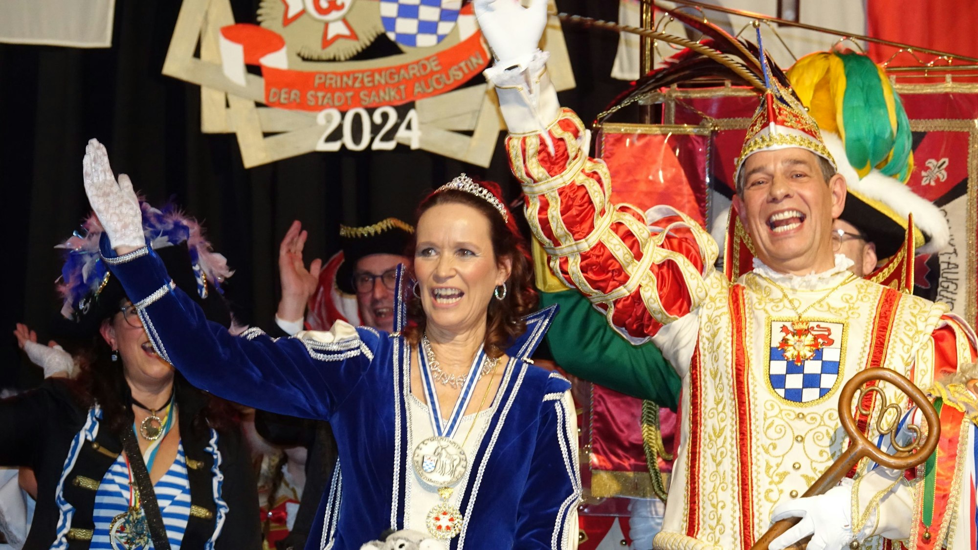 Prinz Klaus II. und Augustina Nicole I. regieren das närrische Volk in Sankt Augustin.