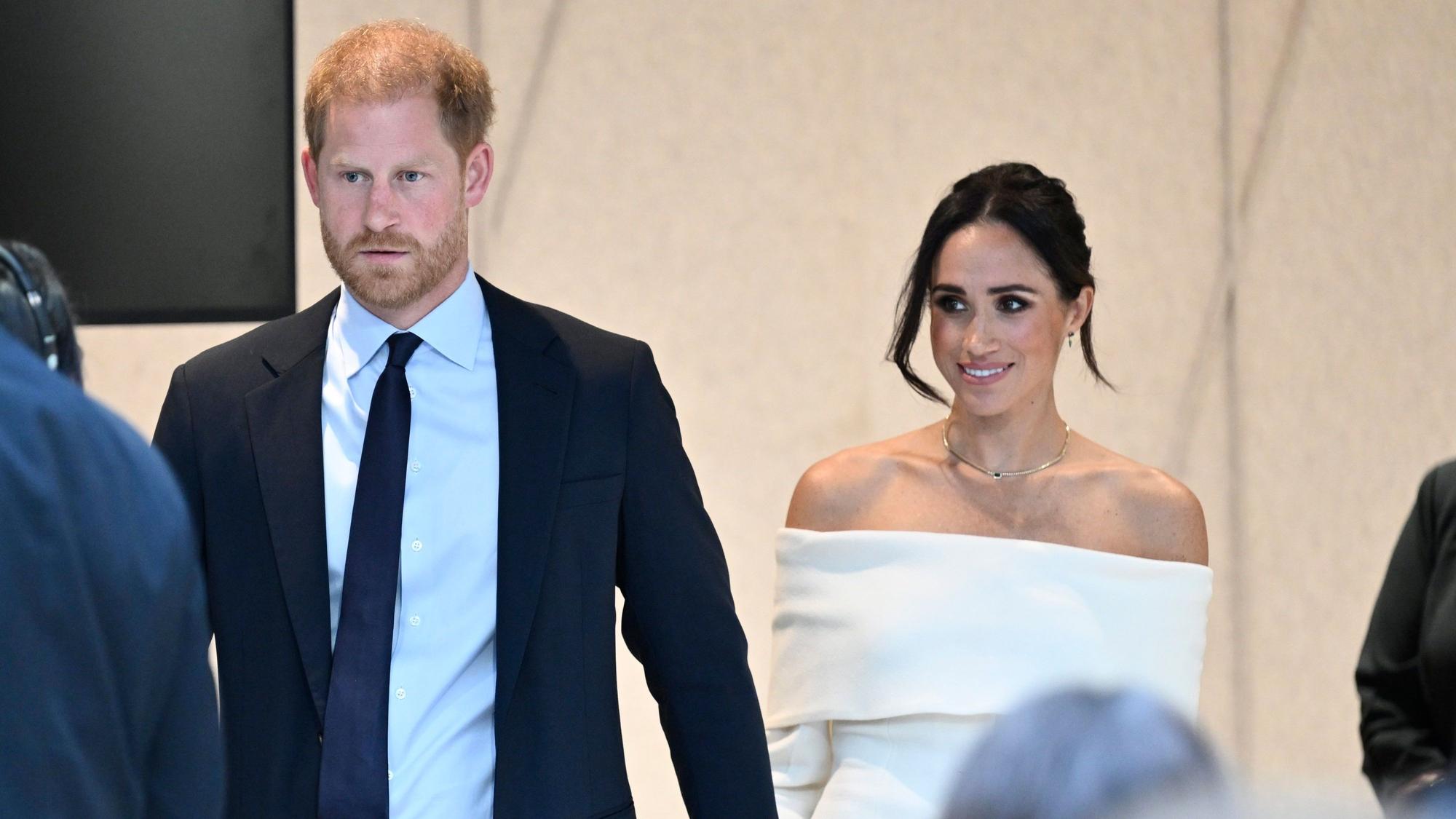 Prinz Harry und Herzogin Meghan nahmen am 10. Oktober 2023 in New York an einem Elterngipfel der Archewell Foundation zum Thema „Psychisches Wohlbefinden im digitalen Zeitalter“ teil.