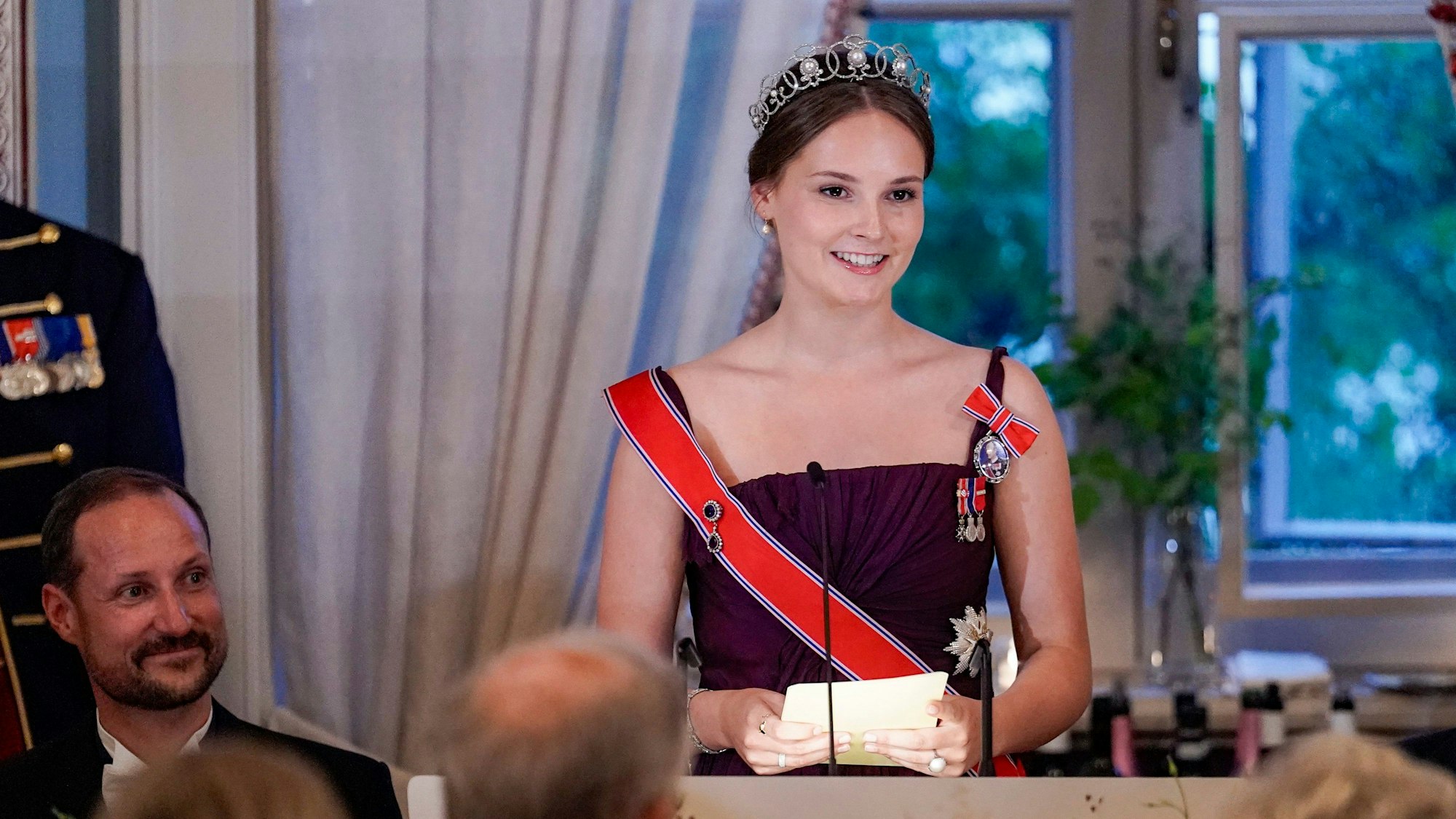 Norwegens Prinzessin Ingrid Alexandra hält eine Rede während eines Galadinners anlässlich der Feierlichkeiten zu ihrem 18. Geburtstag.