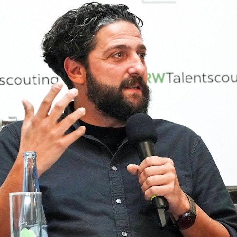 Bestsellerautor und Bildungsforscher Prof. Dr. El-Mafaalani spricht am Donnerstag, 19.10.2023 im NRW-Talentzentrum in Gelsenkirchen. Es findet eine Diskussion mit Podcastaufzeichnung statt.
Foto: Michael Korte / FUNKE Foto Services