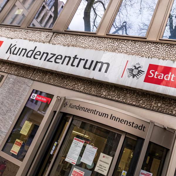 Kundenzentrum der Stadt Köln auf dem Laurenzplatz in der Kölner Innenstadt.