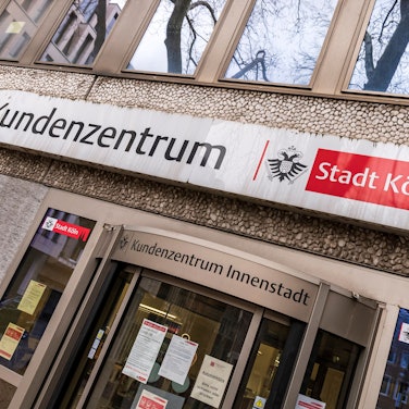 Kundenzentrum der Stadt Köln auf dem Laurenzplatz in der Kölner Innenstadt.