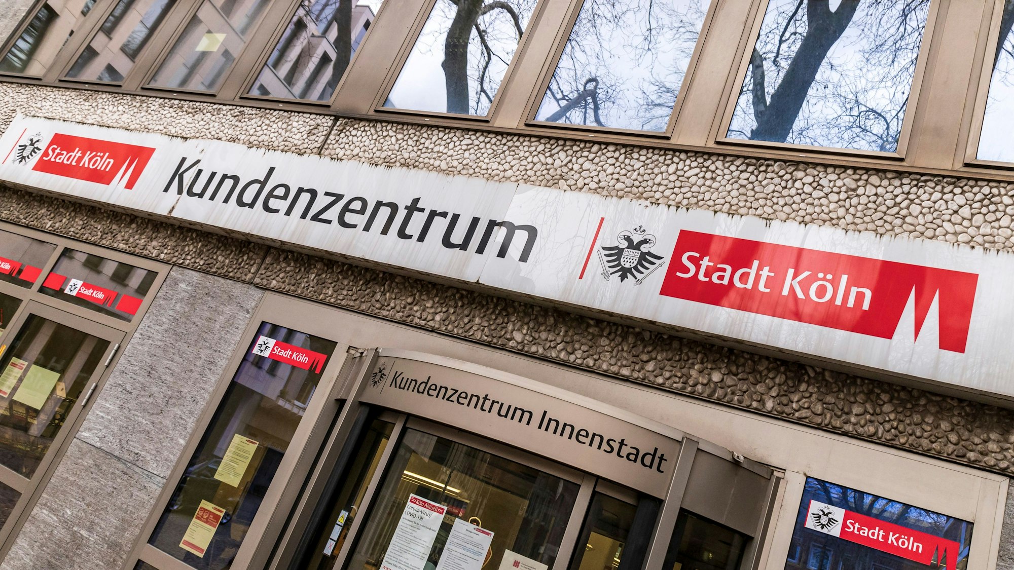 Kundenzentrum der Stadt Köln auf dem Laurenzplatz in der Kölner Innenstadt. (Symbolbild)