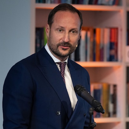 Kronprinz Haakon spricht.