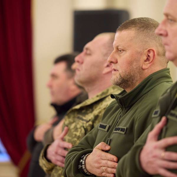 Der ukrainische Armeechef Waleryj Saluschnyj trauert um seinen „engen Freund“ Gennadij Tschastiakow. Der Berater Saluschnyjs starb bei einer Explosion an seinem Geburtstag. (Archivbild)