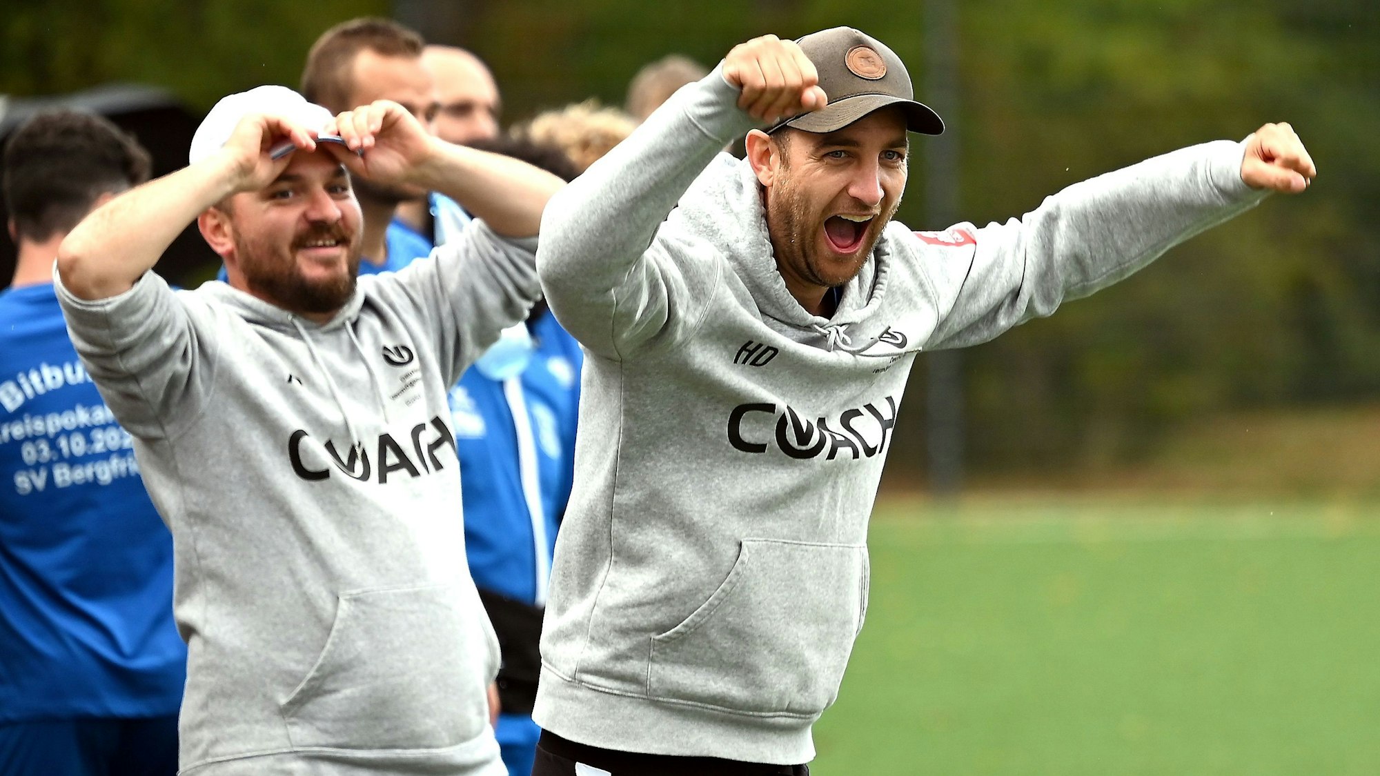 03.10.2023,-Fussball-Beregfrie Leverkusen-Deutz 05
rechts: TR: Hannes Diekamp (Bergfried)
Foto: Uli Herhaus