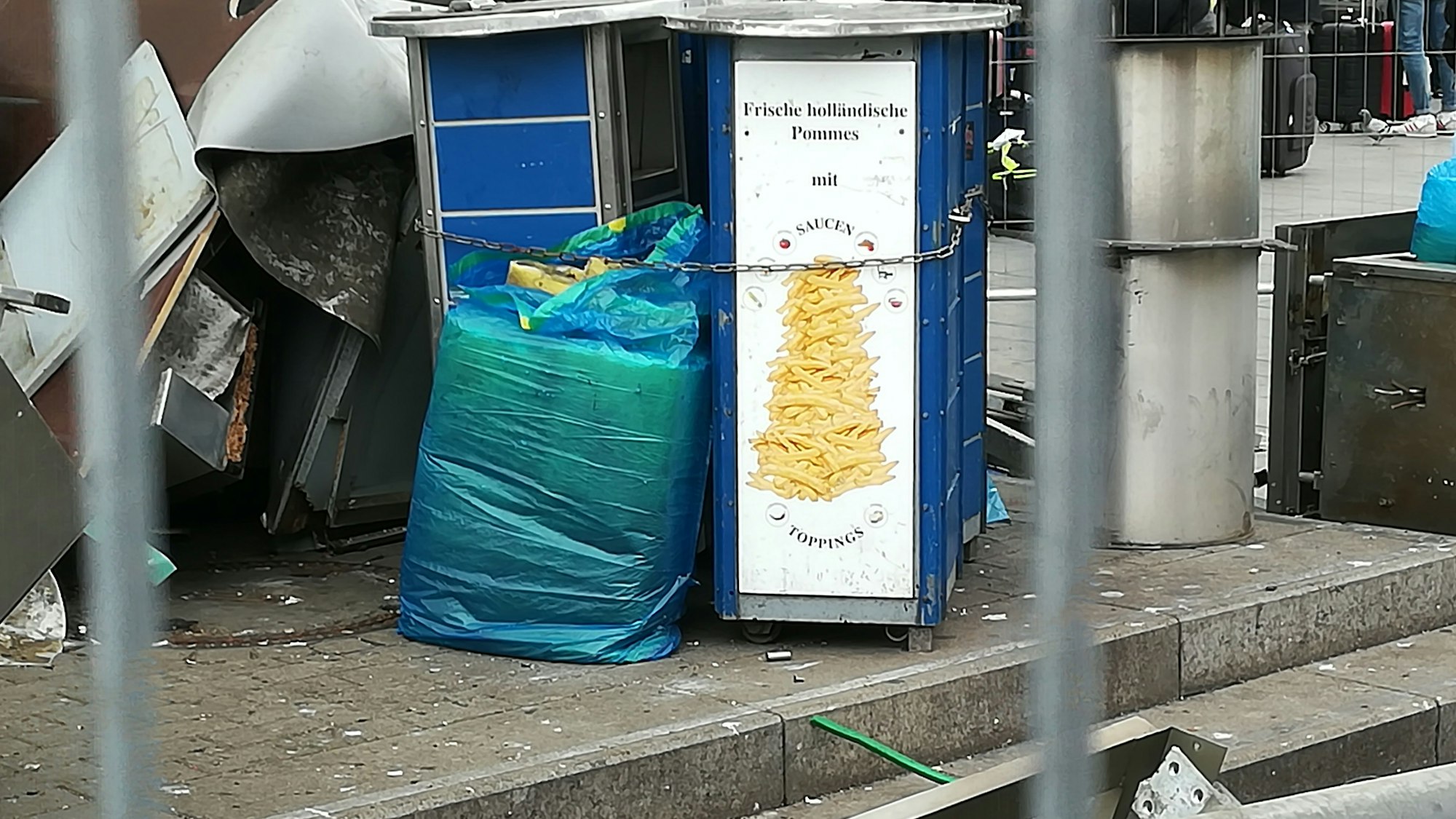 Hier gab es vor kurzem noch leckere holländische Pommes.