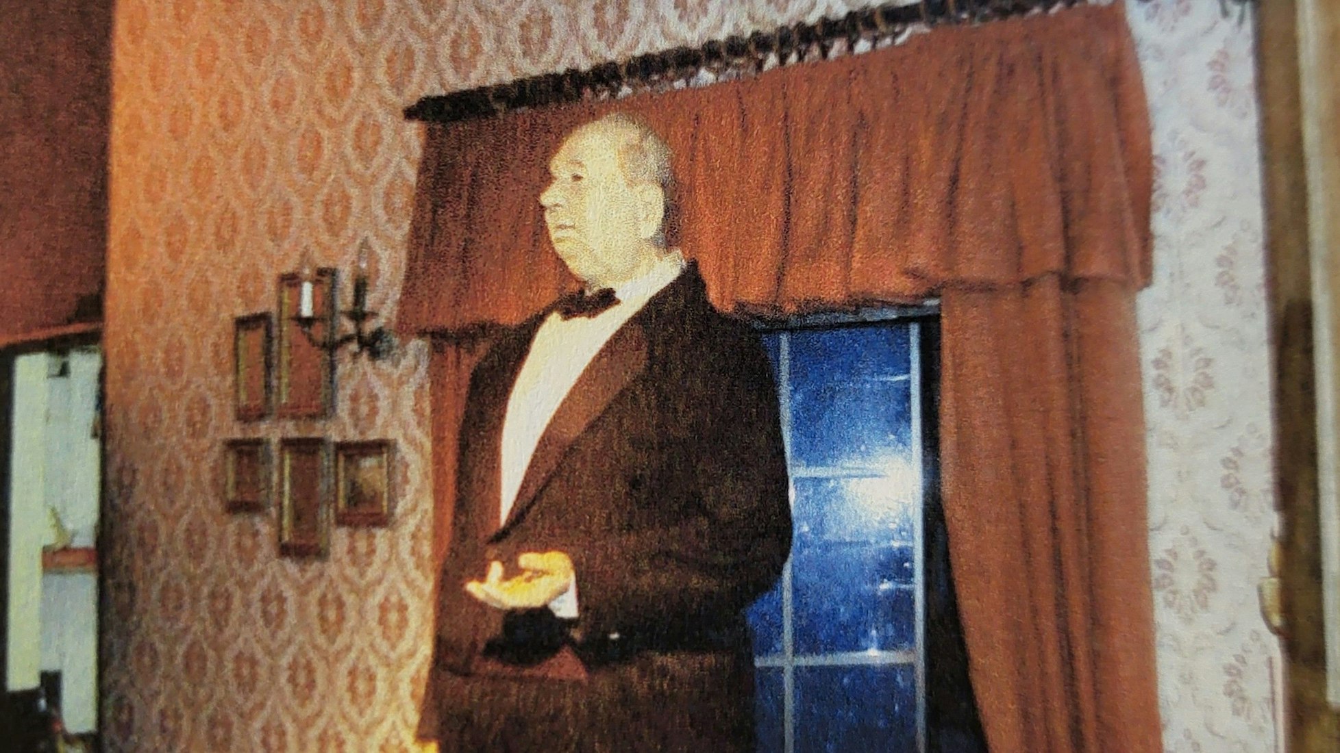 Die legendäre Puppe von Alfred Hitchcock in der Hollywood Tour im Phantasialand.