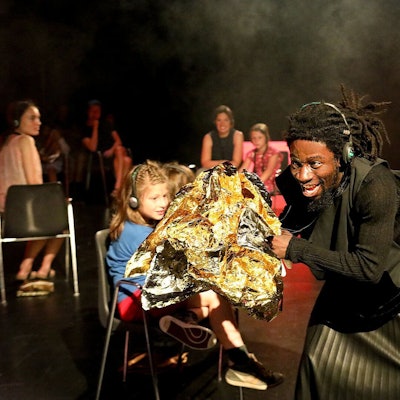 Szene aus "Grusel" von pulk fiktion im Freien Werkstatt Theater