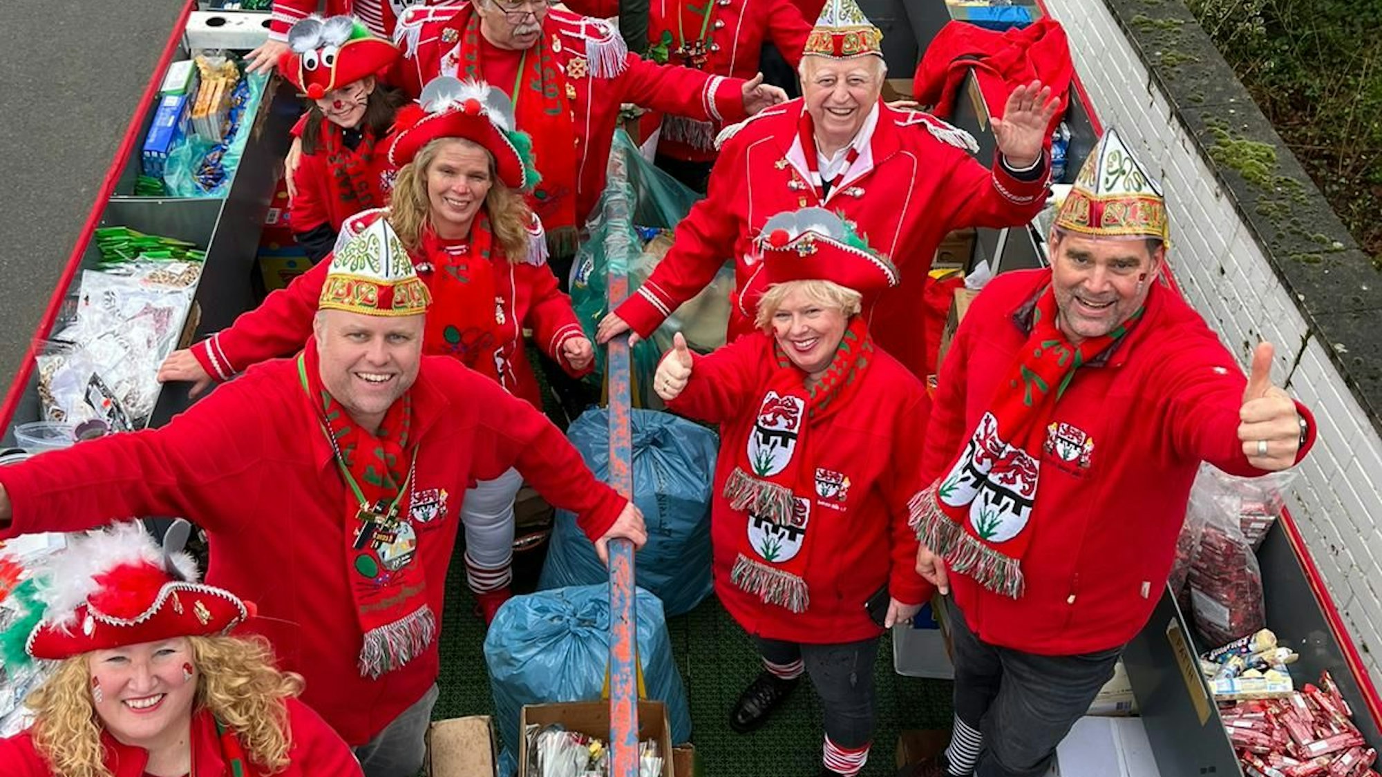 Jecke beim Dellbrücker Veedelszoch