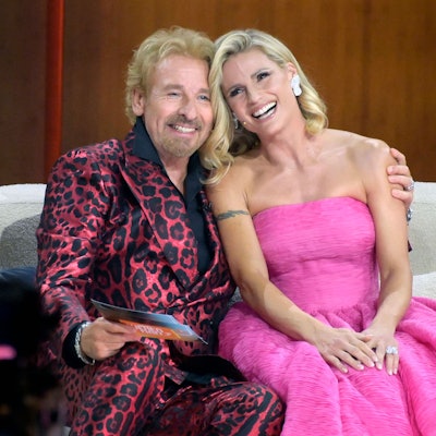 Thomas Gottschalk und Michelle Hunziker in der ZDF-Unterhaltungsshow Wetten, dass.. live aus der Messe Friedrichshafen.