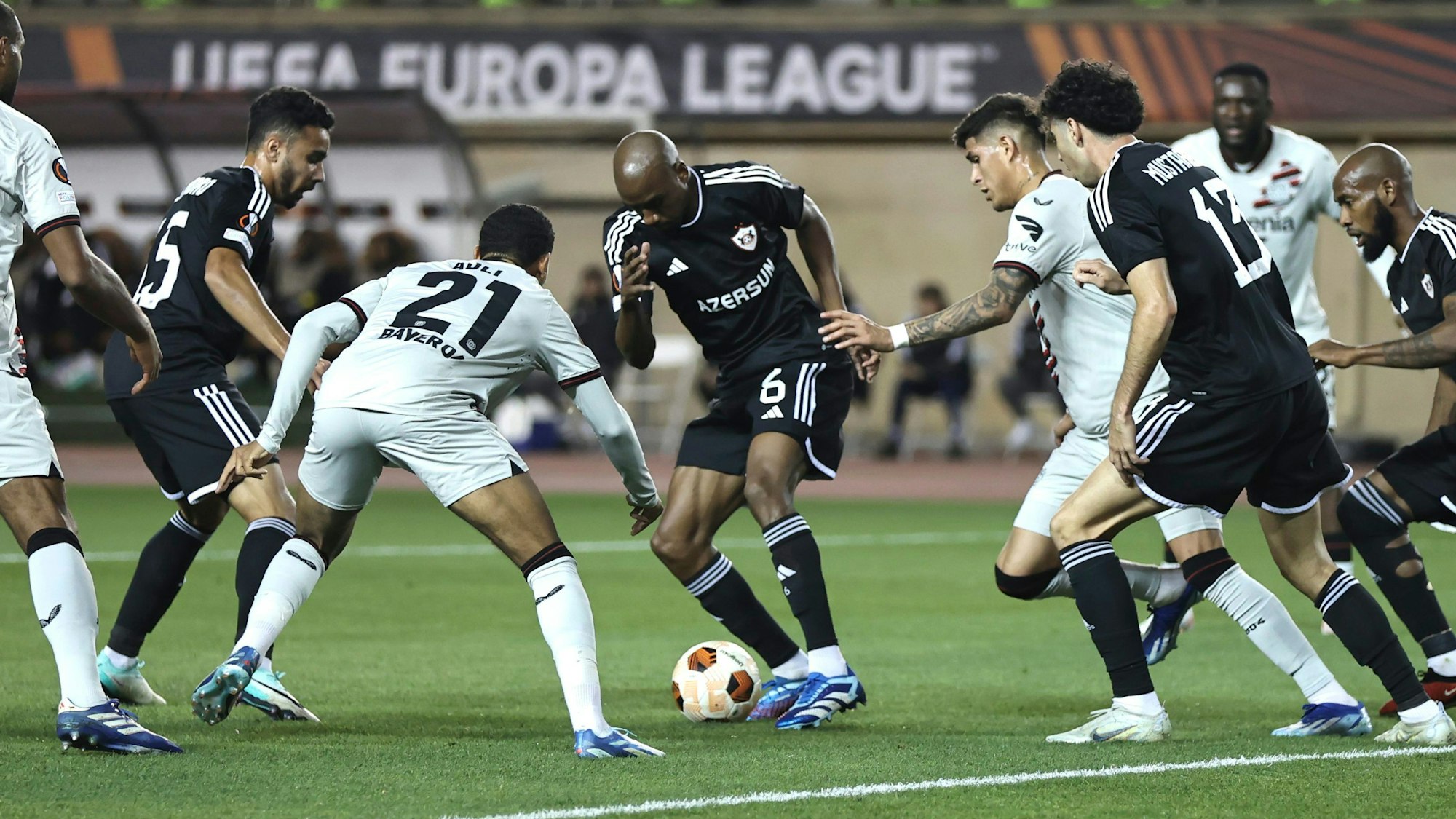 Zähes Spiel zwischen Karabach Agdam und Bayer 04 Leverkusen.