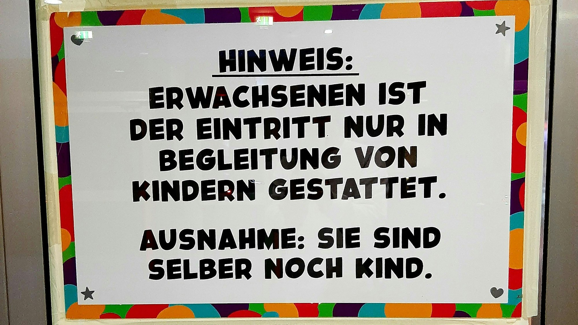 Konzert von Dikka (Rapmusik für Kinder) im Forum bei den Leverkusener Jazztagen.