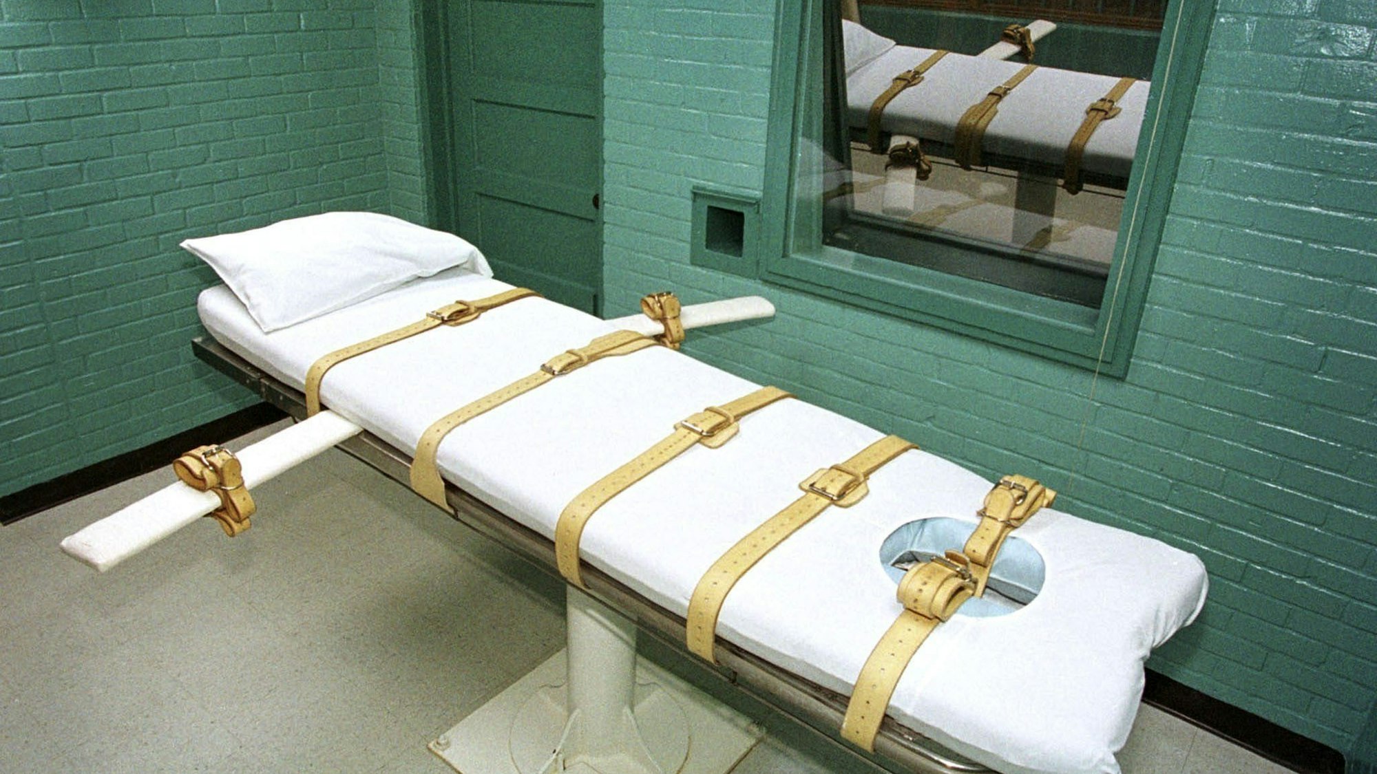 ARCHIV - 01.01.2000, USA, Huntsville: Eine Hinrichtungszelle, aufgenommen in Huntsville, Texas, (USA) im Jahre 2000. In den USA wird die Todesstrafe auf Bundesebene vorerst nicht mehr vollstreckt. (zu dpa: "US-Regierung setzt Hinrichtungen auf Bundesebene vorerst aus") Foto: Paul_Buck/EPA/dpa +++ dpa-Bildfunk +++