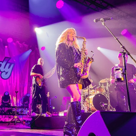 Candy Dulfer und die „Jazzbois“ traten auf den Leverkusener Jazztagen auf
