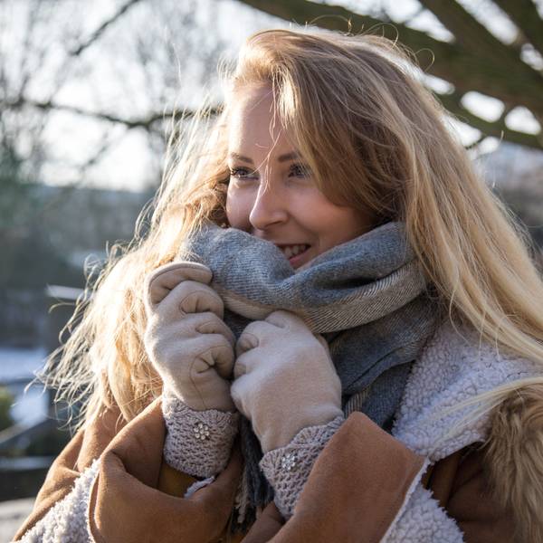 Winter is coming: In der Erkältungssaison stärken eine gesunde Ernährung und ausreichend Flüssigkeit das Immunsystem.