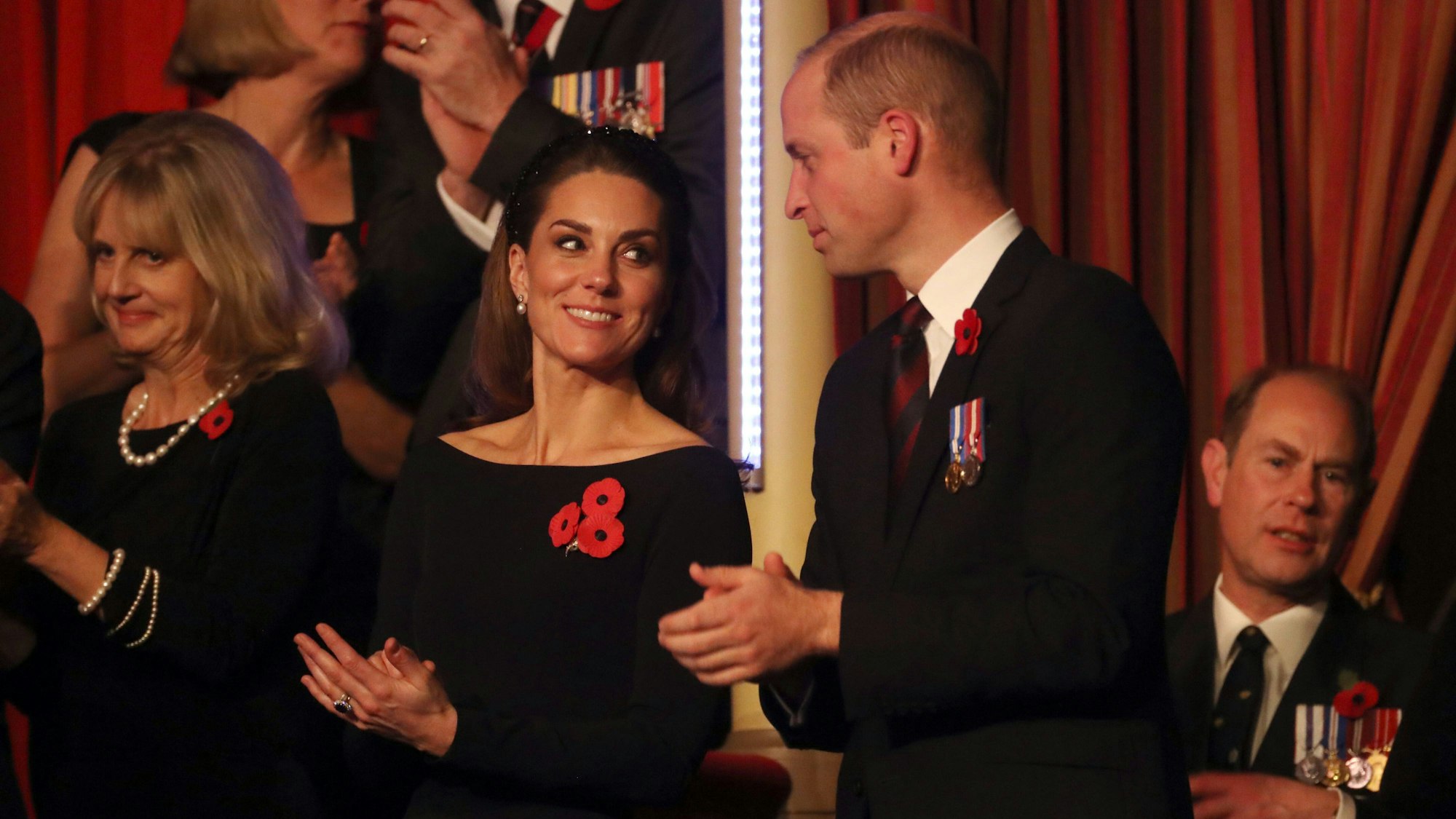 Dieses Bild haben Kate und William für ihre Social-Media-Konten ausgewählt. Es stammt vom Royal British Legion Festival of Remembrance in der Royal Albert Hall in London im November 2019.