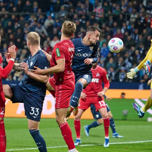 Marvin Schwäbe war der überragende Spieler auf dem Platz, seine Kollegen durften sich beim Torhüter bedanken.