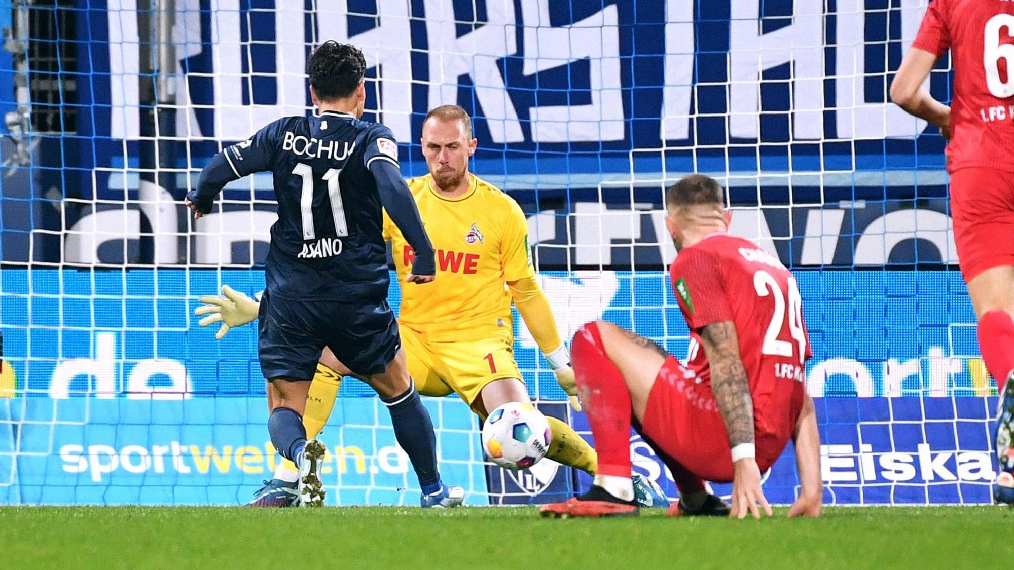FC-Torwart Marvin Schwäbe hielt den Punkt für die Kölner in Bochum fest.
