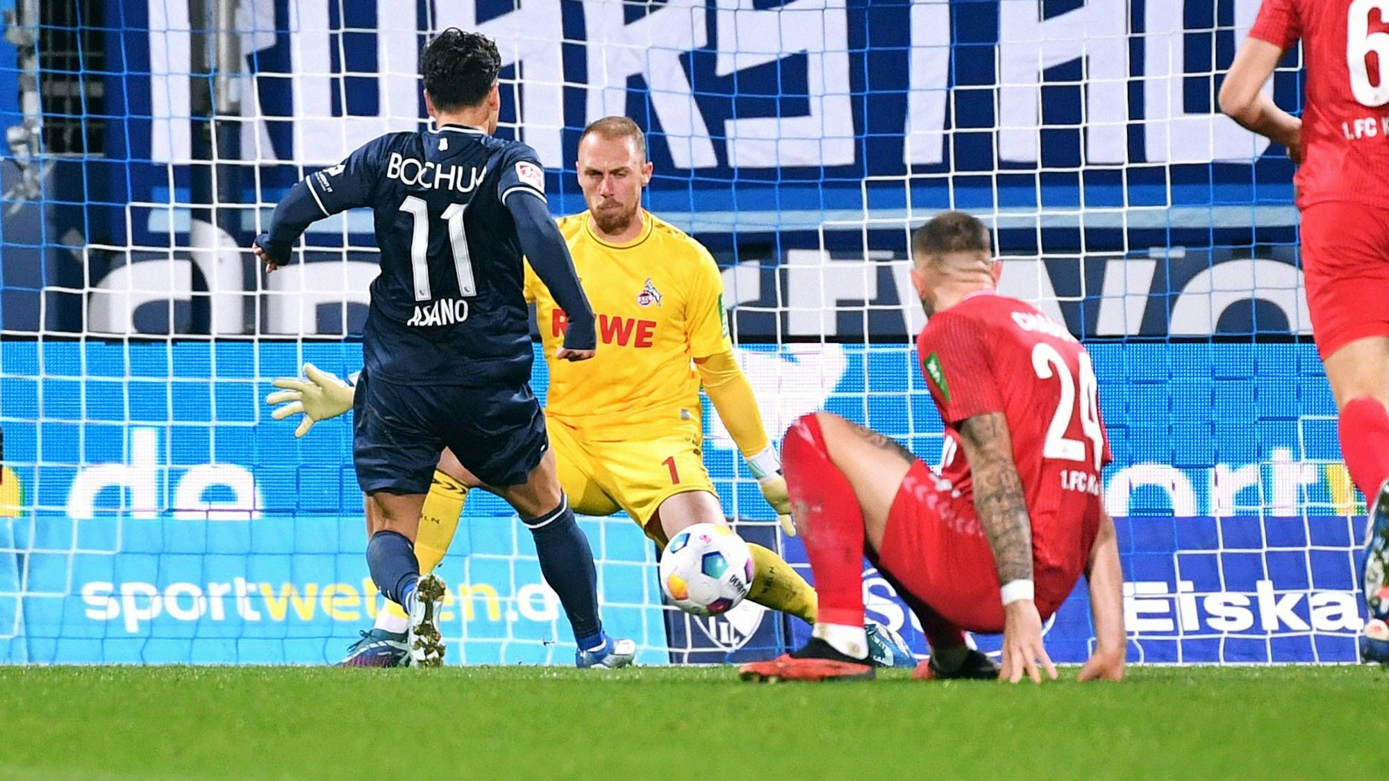 FC-Keeper Marvin Schwäbe parierte mehrfach für die Kölner und sicherte den Punkt mit.