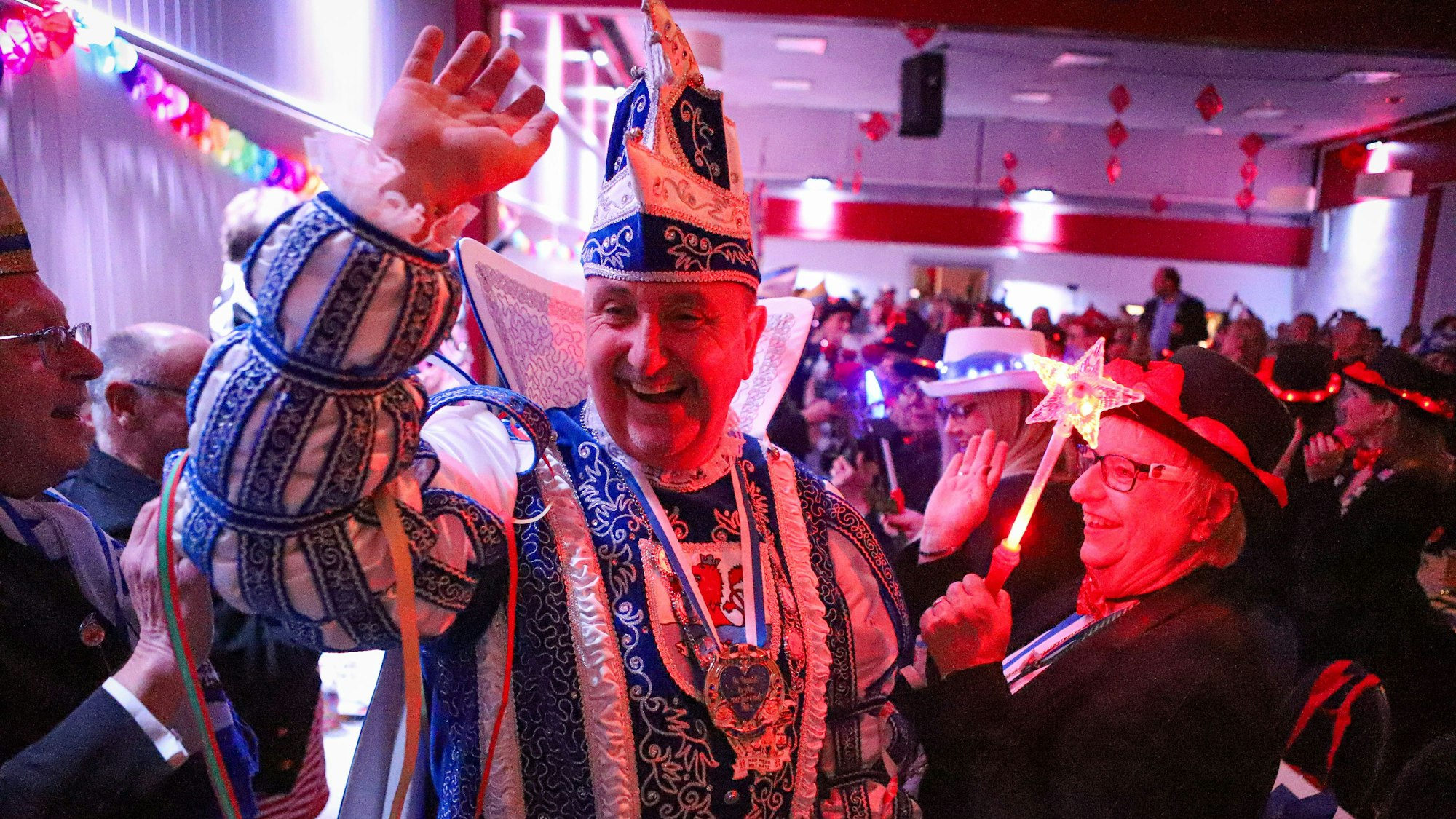 Volkmar Blank, Leichlingens Prinz in der Session 2023/24, in der Stadthalle Bergisch Neukirchen