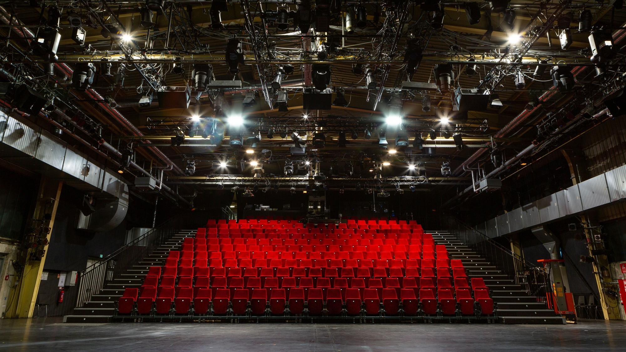 Blick ins Depot 2 des Schauspiels Köln